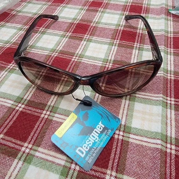 Style Science by FGX, Inc. Sunglasses Brown Frames with Silver Floral Decoration - Picture 3 of 4